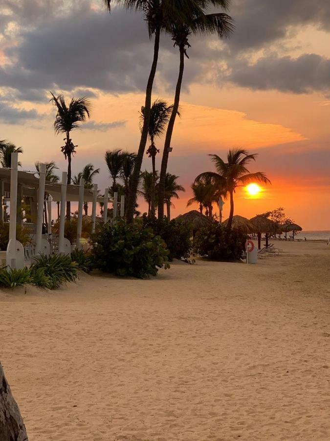 Villa Real Playa Nueva Romana ラ・ロマーナ エクステリア 写真